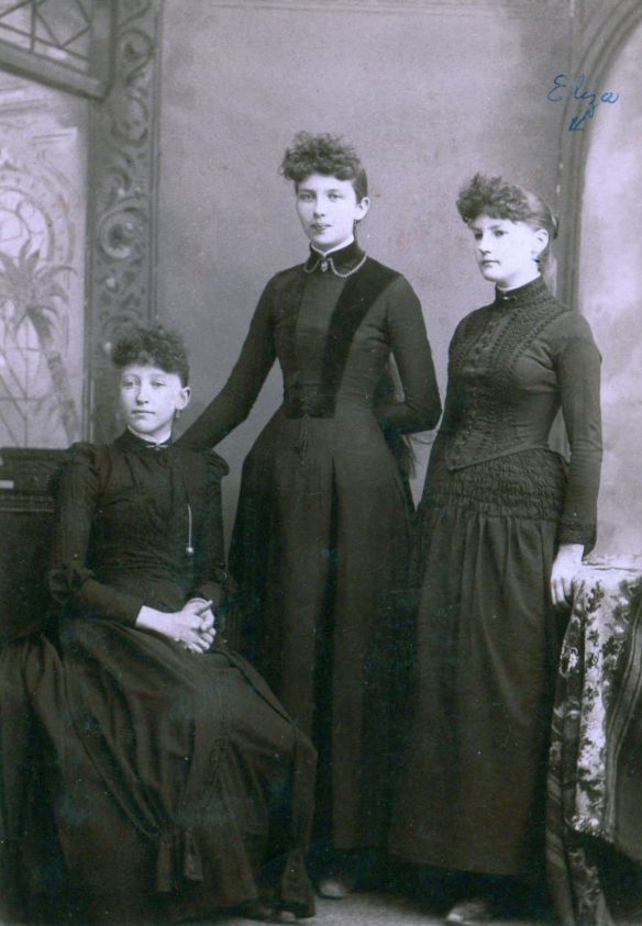 Eliza Snow Lyon on the right and her sisters